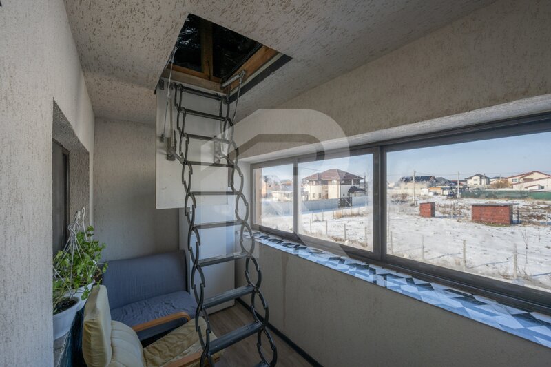 Berceni, casa 5 camere, 115 mp utili + pod 40 mp, lot 320 mp.